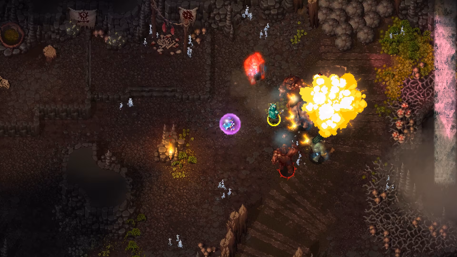 Captura de tela isométrica do jogo Hammerwatch II mostrando personagens em combate com efeitos visuais de luz intensos sobre um terreno rochoso e escuro.